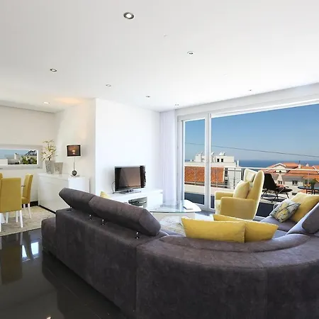 Flipwave House * Nazaré