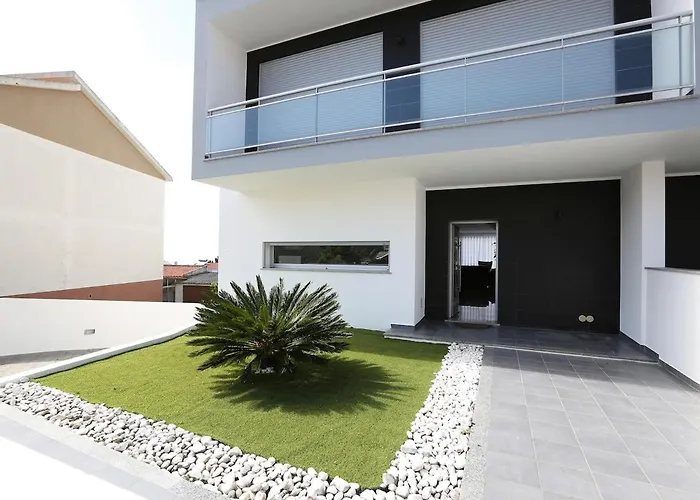 Flipwave House